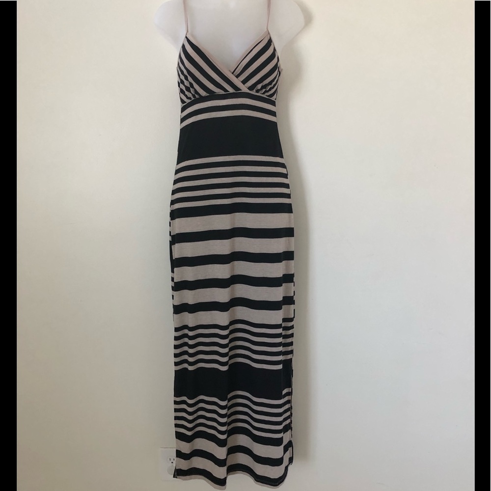 Derek heart Maxi dress taupe/black